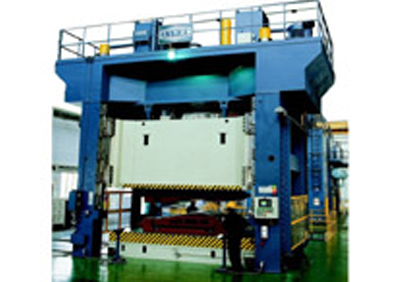 Straight Sided Tandem Line with 12000 kN Hydraulic Head Press